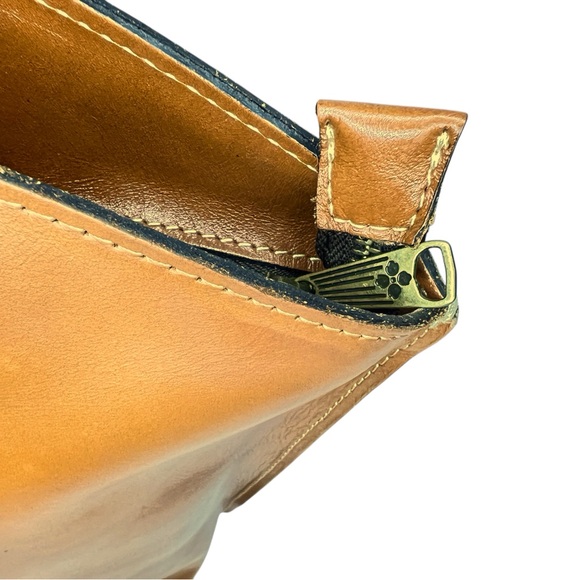 Patricia Nash Tan Leather Zip Top Tote Shoulder Bag Phone Pockets Front and Back - Picture 6 of 16